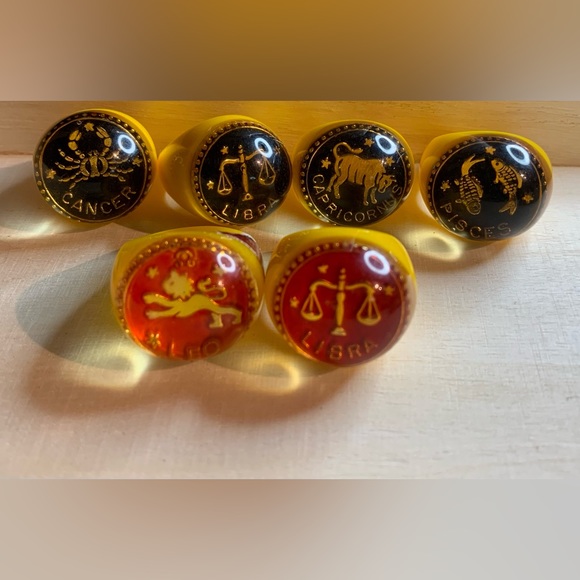 zodiac CANCER dome NEW Vintage cocktail ring - Picture 3 of 11